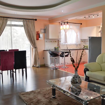 Fahari Palace Serviced Apartments Найробі Екстер'єр фото
