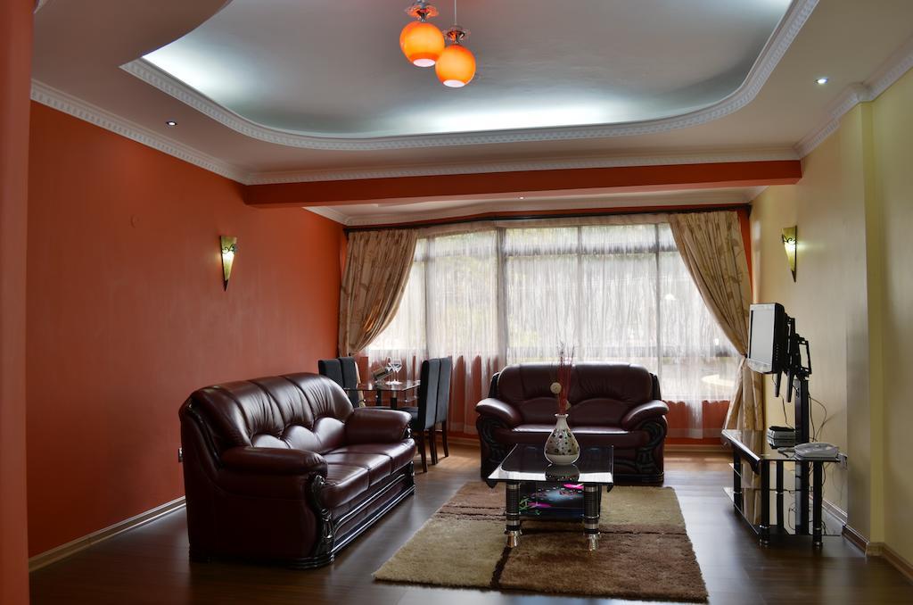 Fahari Palace Serviced Apartments Найробі Екстер'єр фото