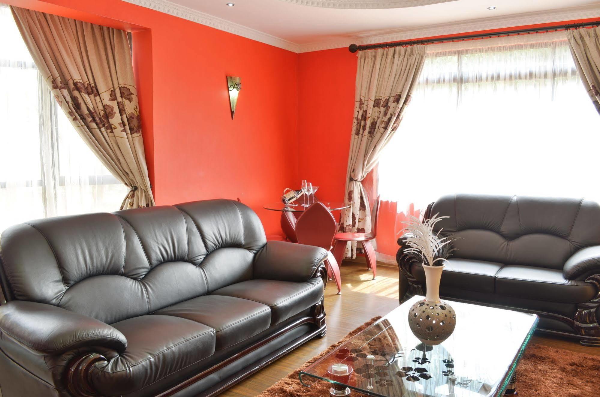 Fahari Palace Serviced Apartments Найробі Екстер'єр фото
